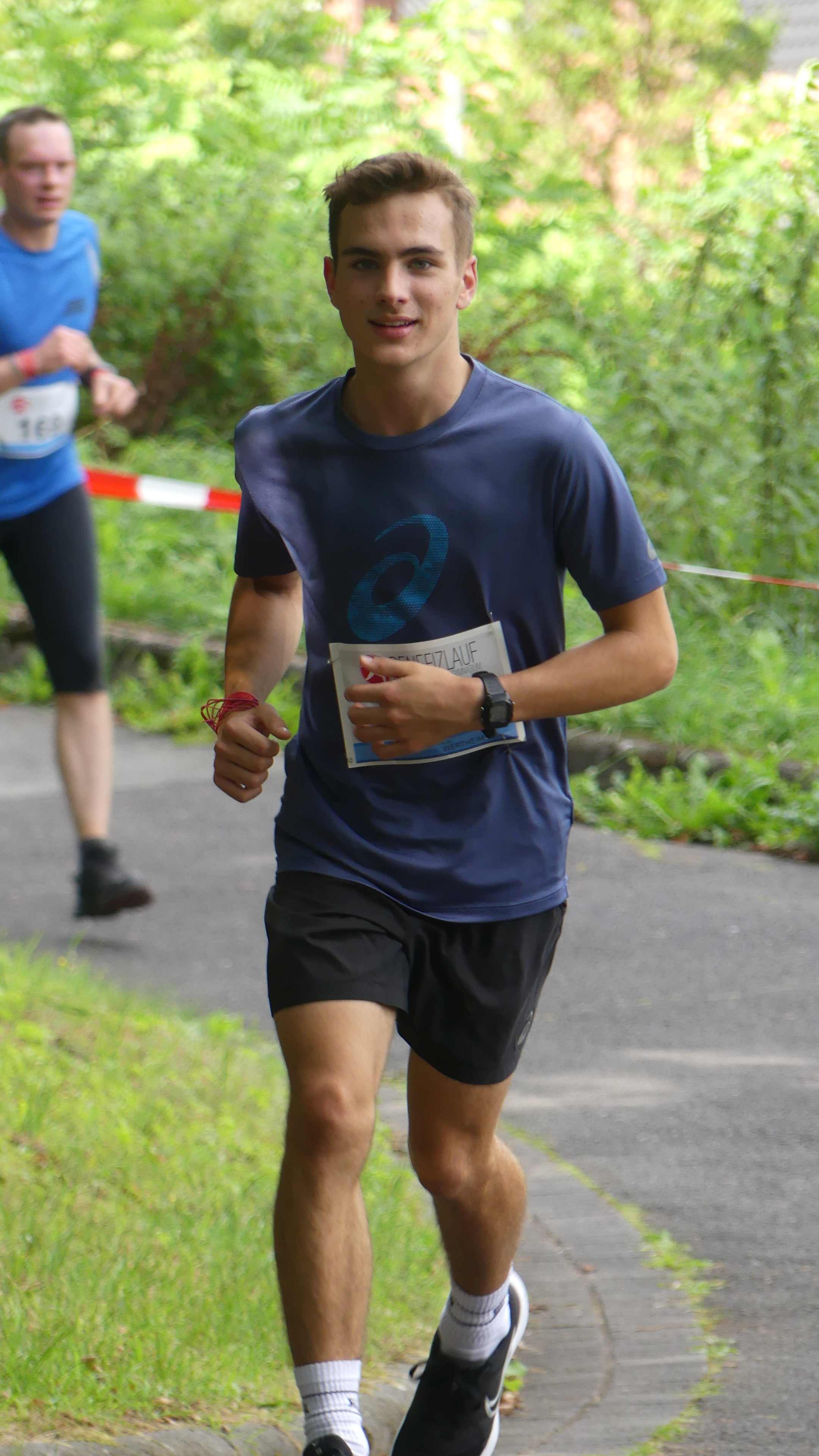 Bild vom 14. Benefizlauf im Jahr 2024. Dies ist das 114. Bild.